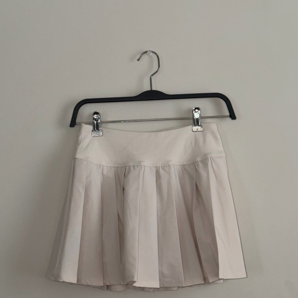 PacSun Cream Mini Skirt